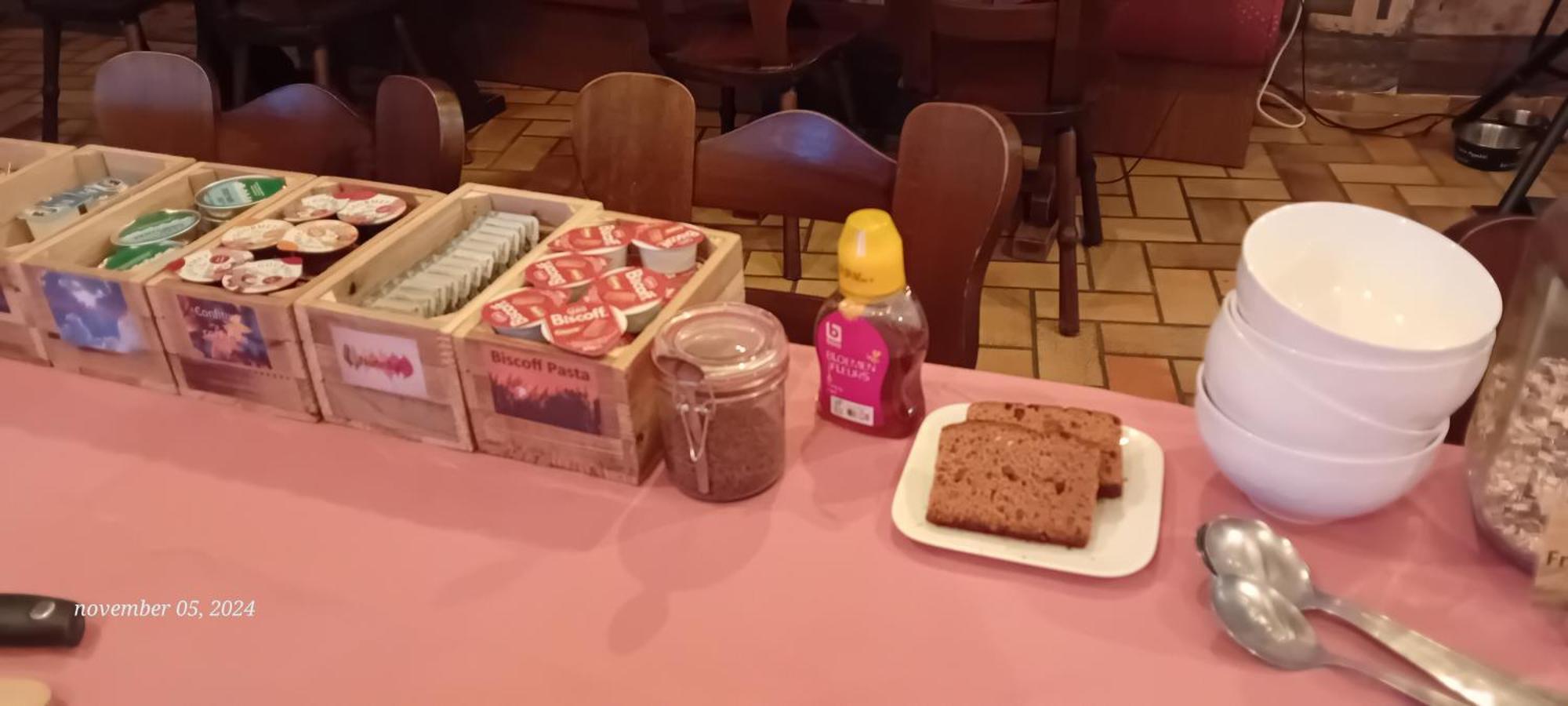 Dikke Vriend , Herberg & Taverne Chiny Buitenkant foto